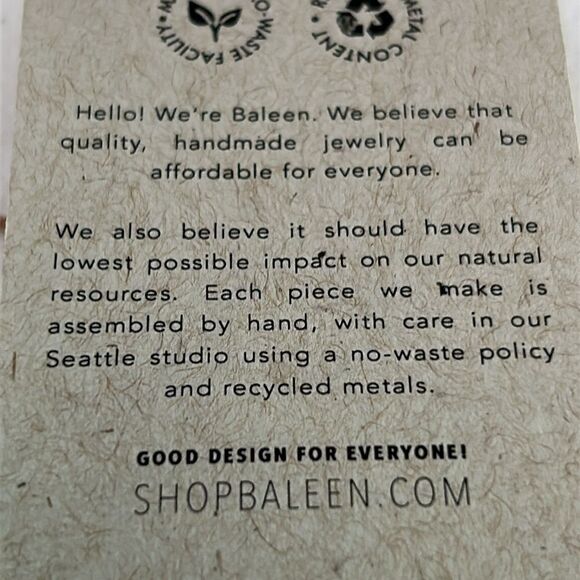 Baleen gorgeous earrings, hoop with beads new - Picture 3 of 4